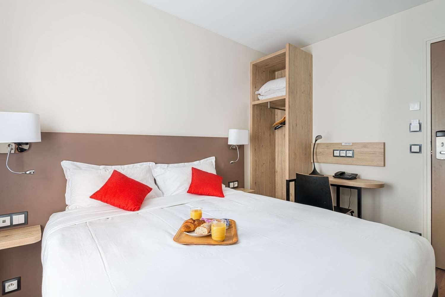 Courcelles Mederic Hotel Paris Bagian luar foto