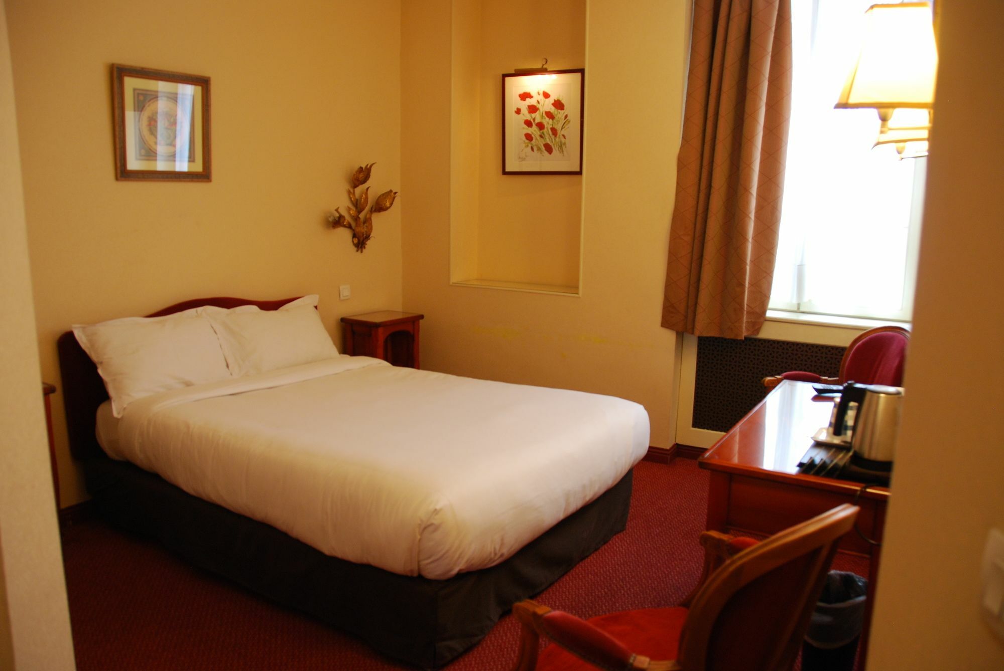 Courcelles Mederic Hotel Paris Bagian luar foto